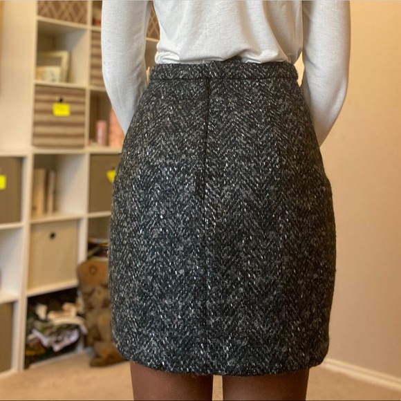 Herringbone boucle wool tweed mini skirt